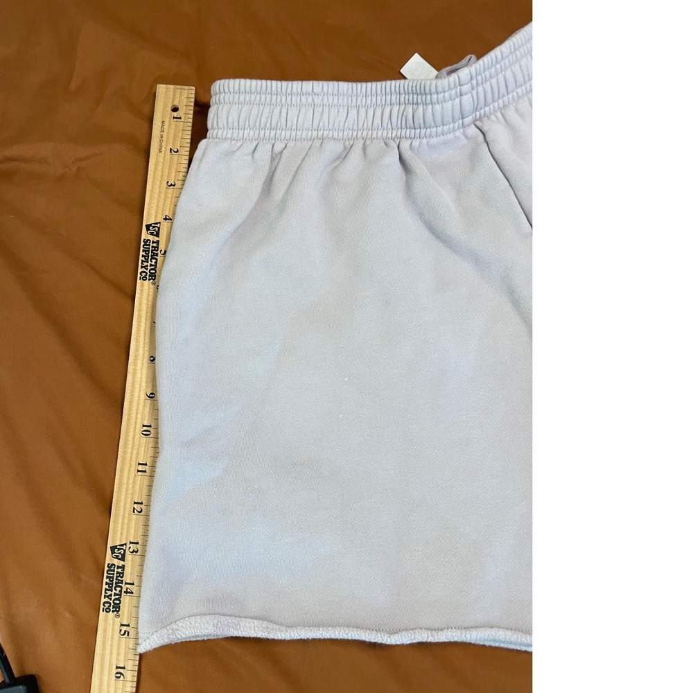 Alo Yoga Accolade Sweat Shorts Lavender Purple Cotton Fleece Raw Hem Medium - Picture 7 of 8